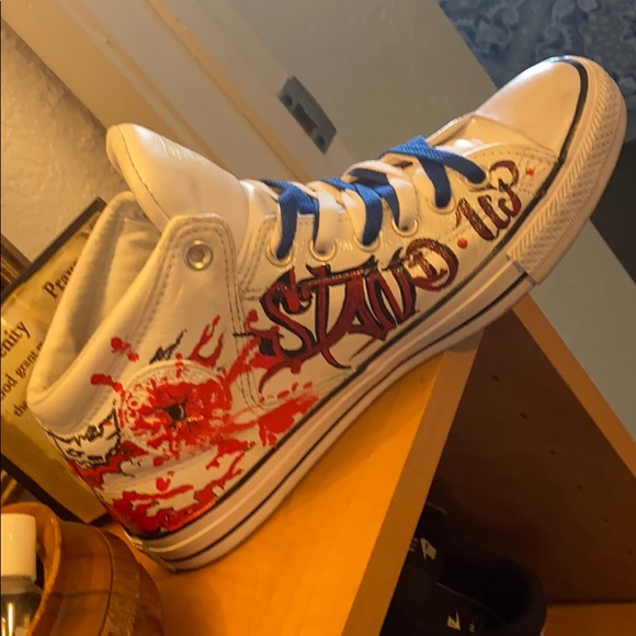 Customized converse by R.A.R.E. Edition - Picture 2 of 7